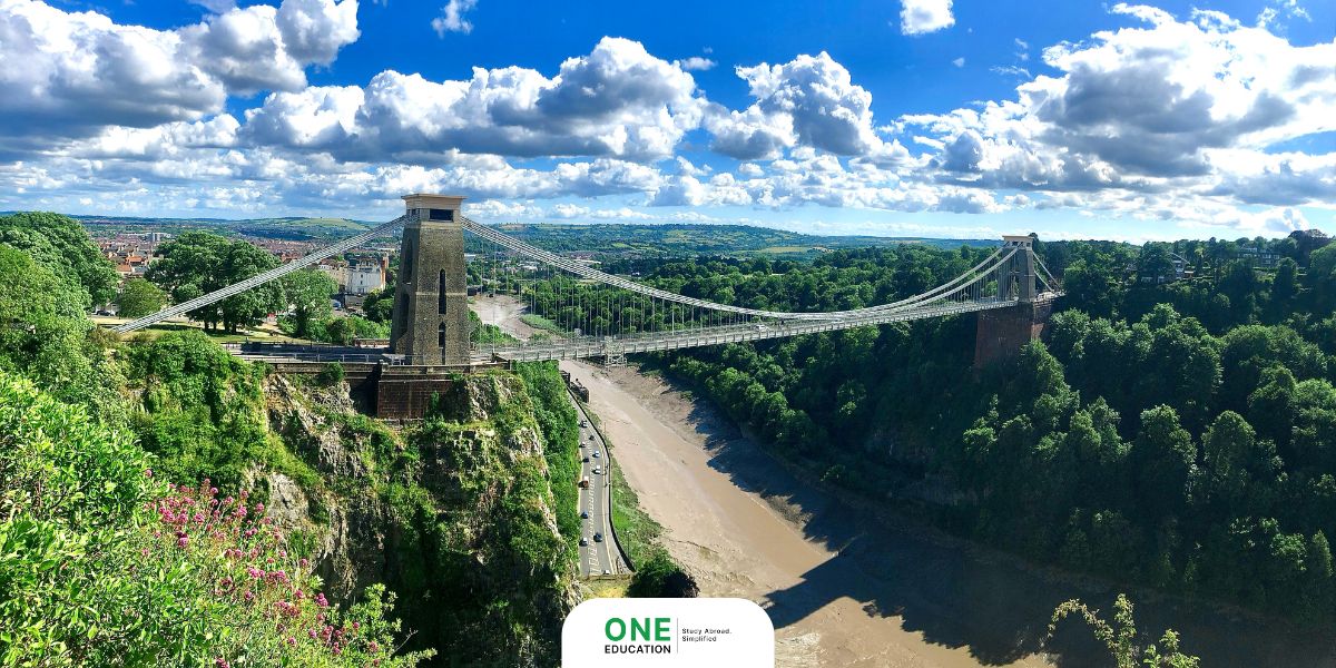 บริสตอล (Bristol)