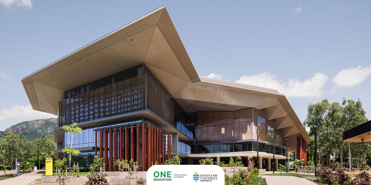 James Cook University (JCU)