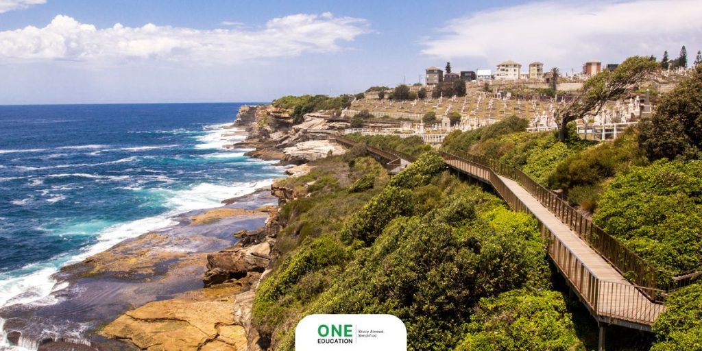 Walk the Bondi to Coogee Coastal Trail